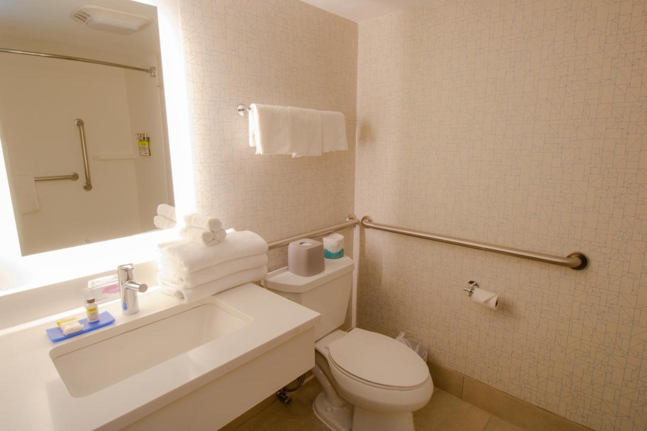 Hotel Express & By Ihg Manassas