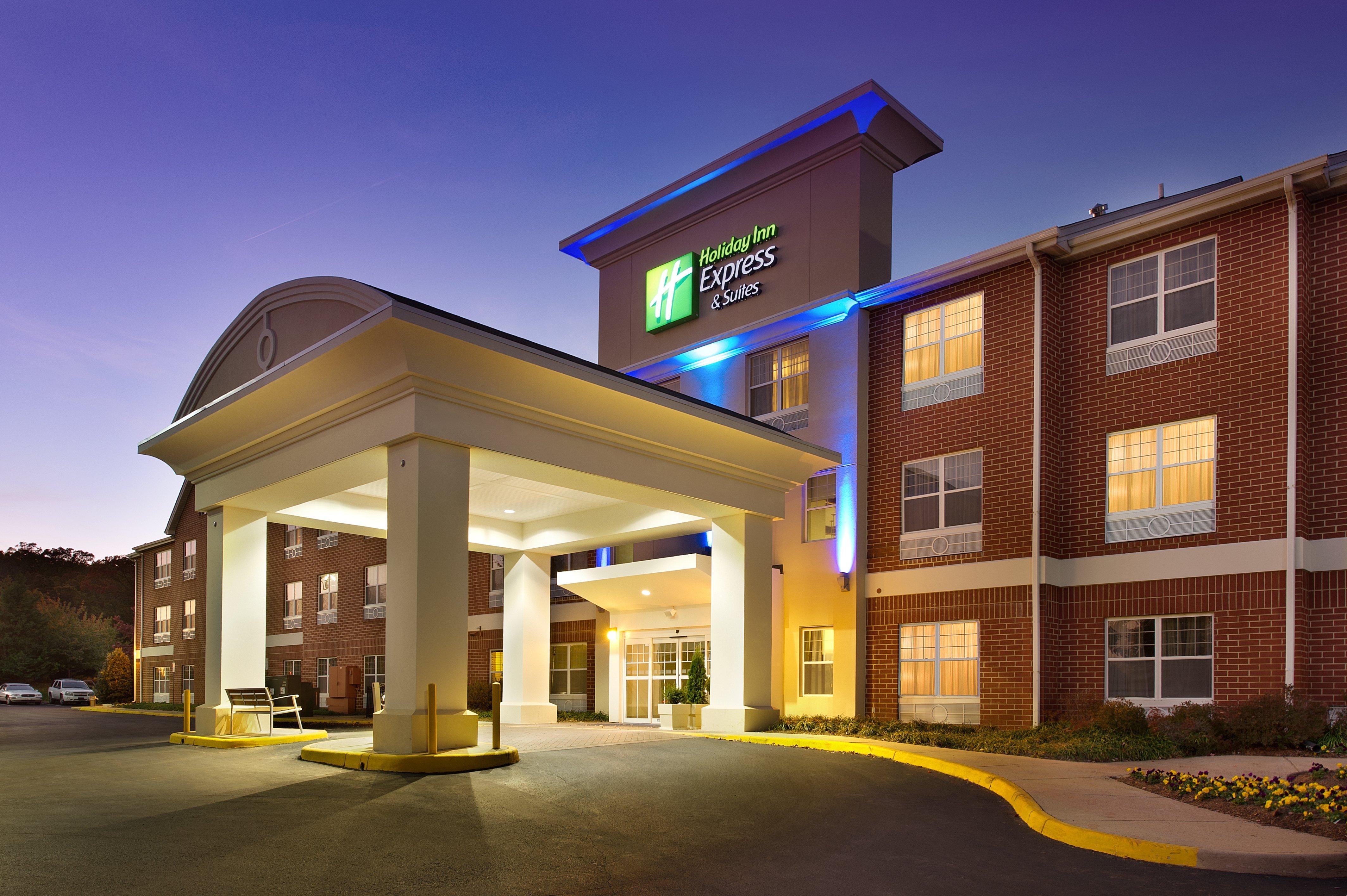 Hotel Express & By Ihg 2*
