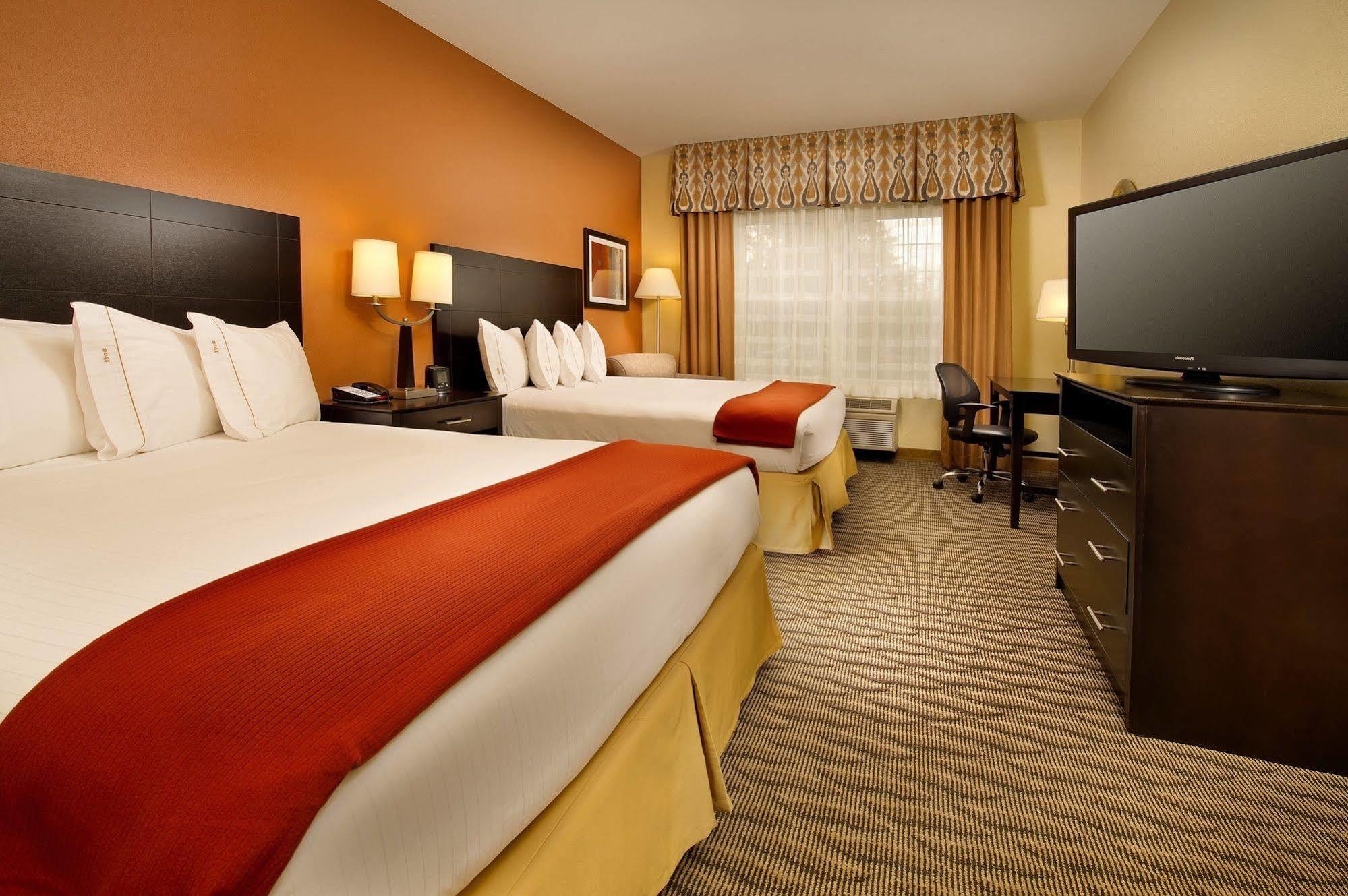 Hotel Express & By Ihg Manassas